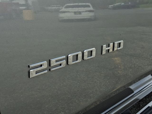 Used 2025 Chevrolet Silverado 2500 LT w/ Convenience Package image 30