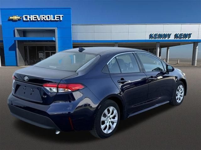 Used 2026 Toyota Corolla LE FWD image 5