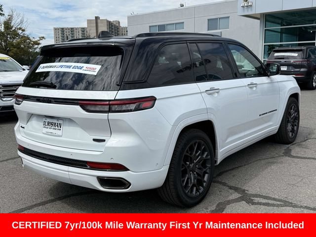 Used 2025 Jeep Grand Cherokee Summit w/ Obsidian Package AWD/4WD image 3