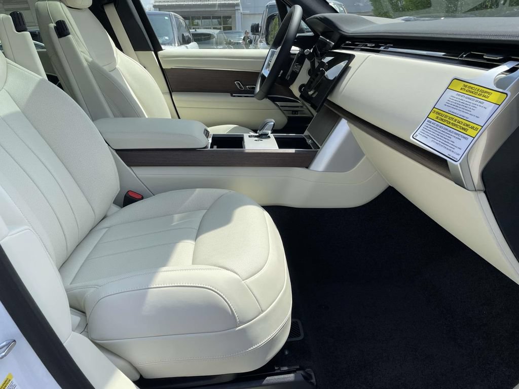 New 2026 Land Rover Range Rover SE AWD/4WD image 22