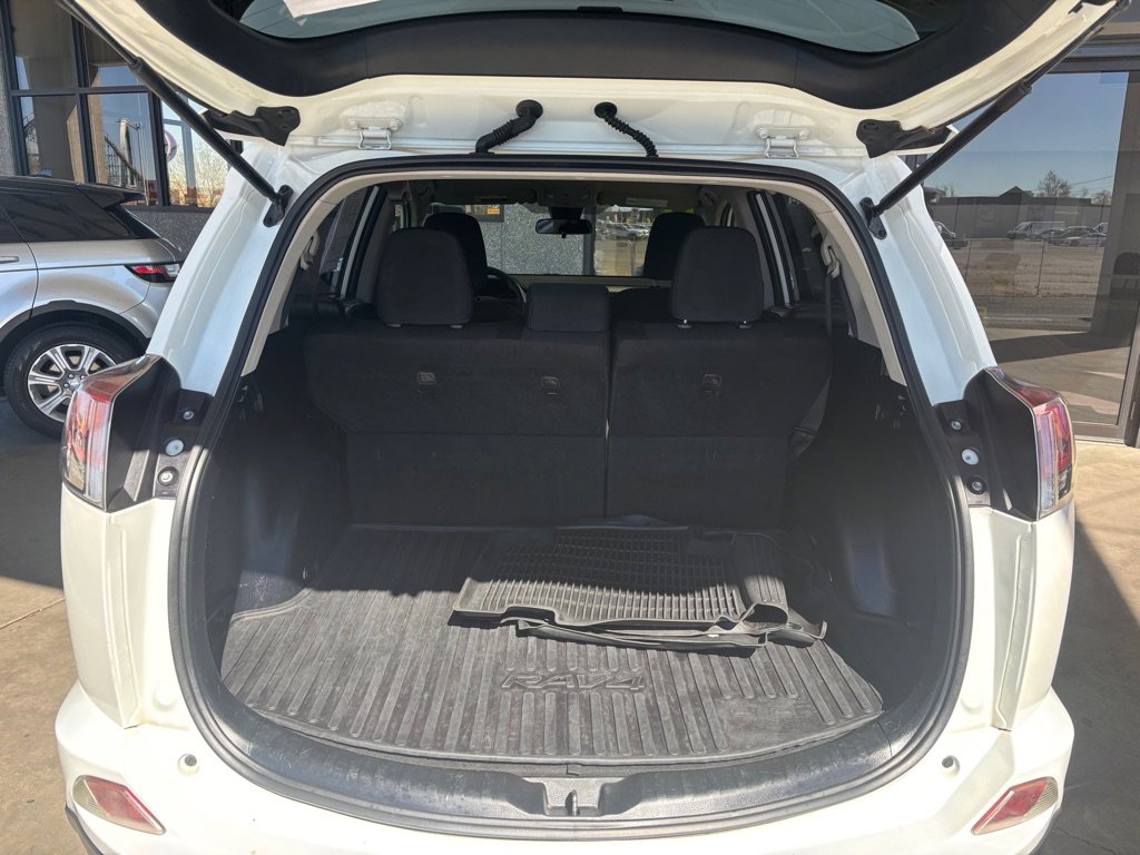 Used 2017 Toyota RAV4 LE w/ Carpet Mat Package image 14