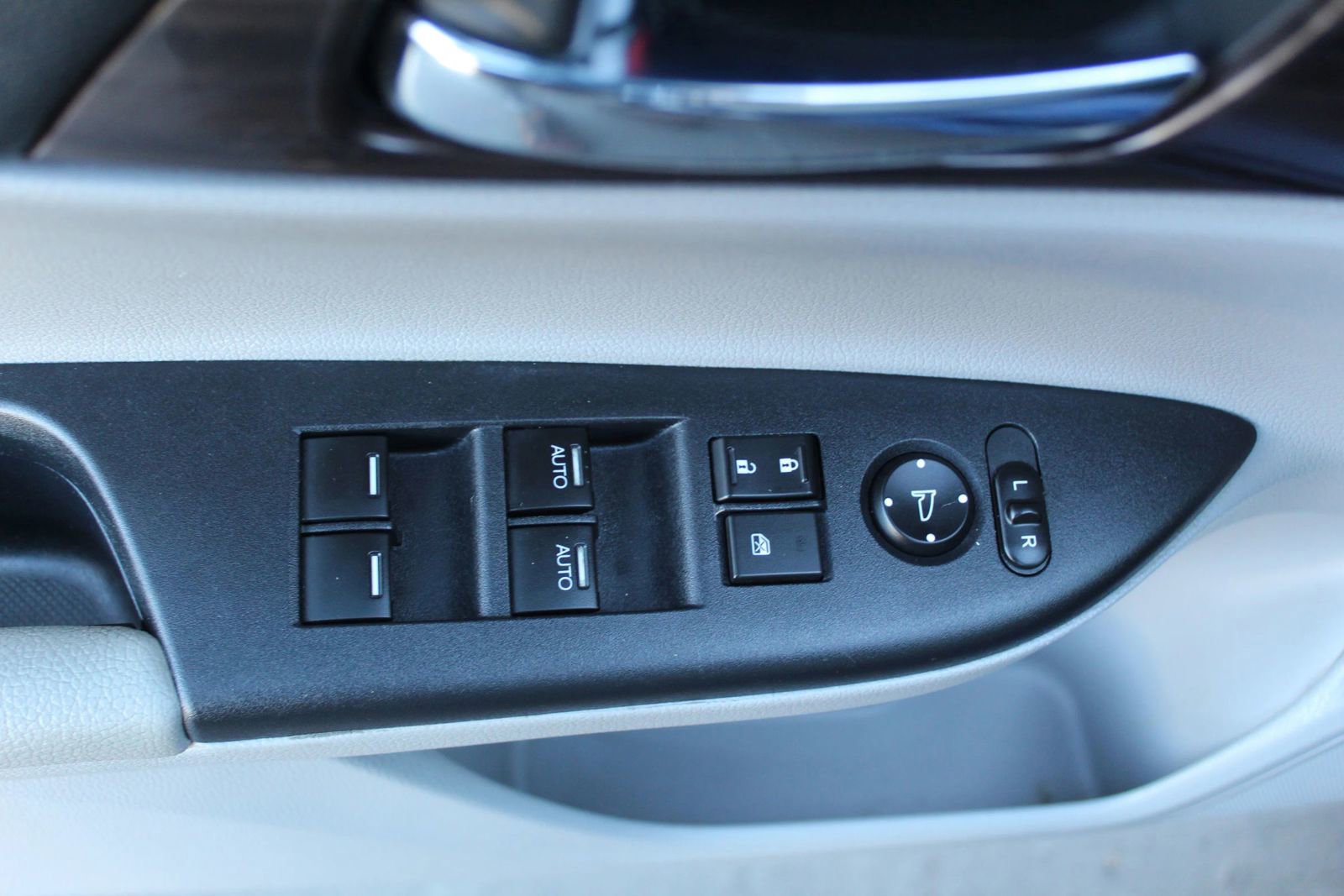 Used 2016 Honda Accord EX image 29