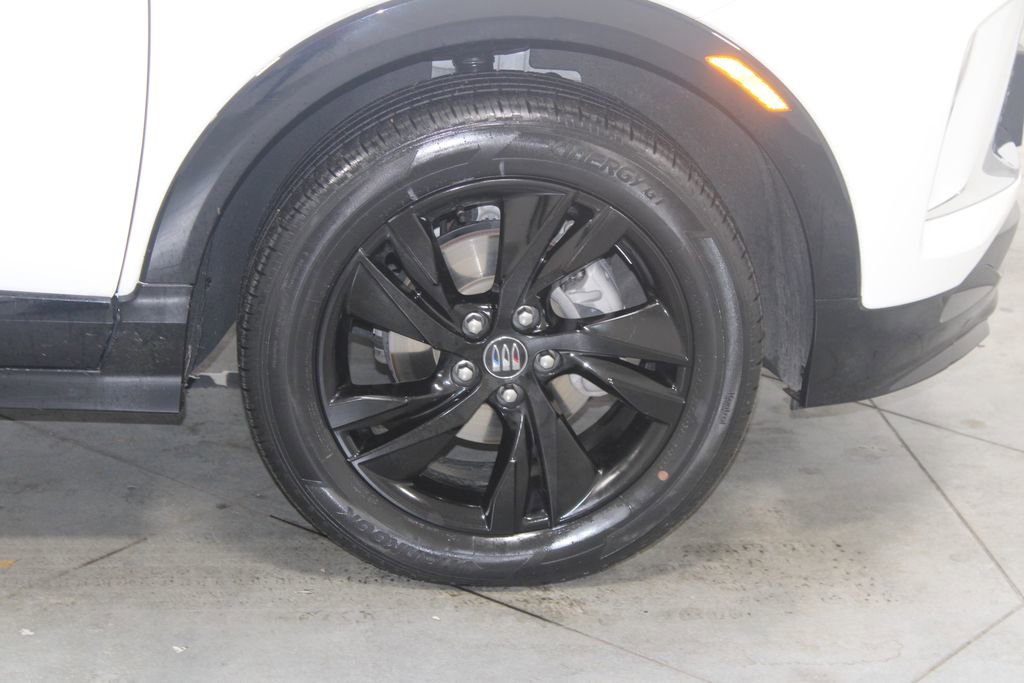 Used 2024 Buick Encore GX Sport Touring image 12