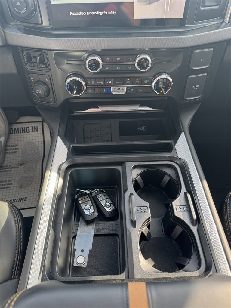 Used 2024 Ford F350 Platinum image 15