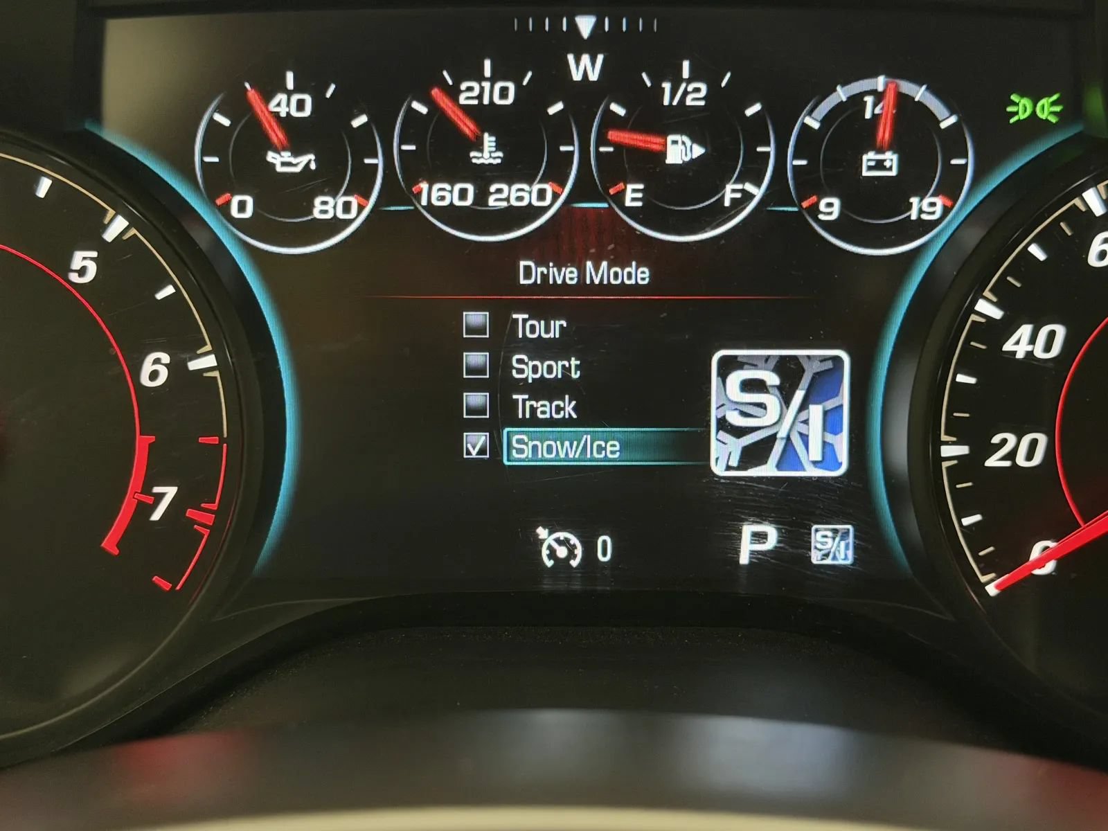 Used 2016 Chevrolet Camaro SS RWD image 25