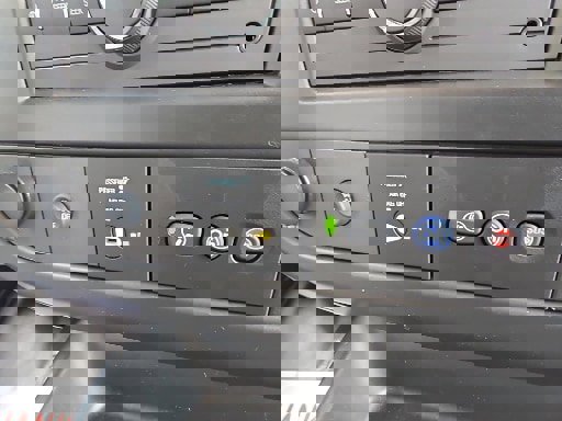 Used 2025 Chevrolet Express 2500 w/ Driver Convenience Package image 17