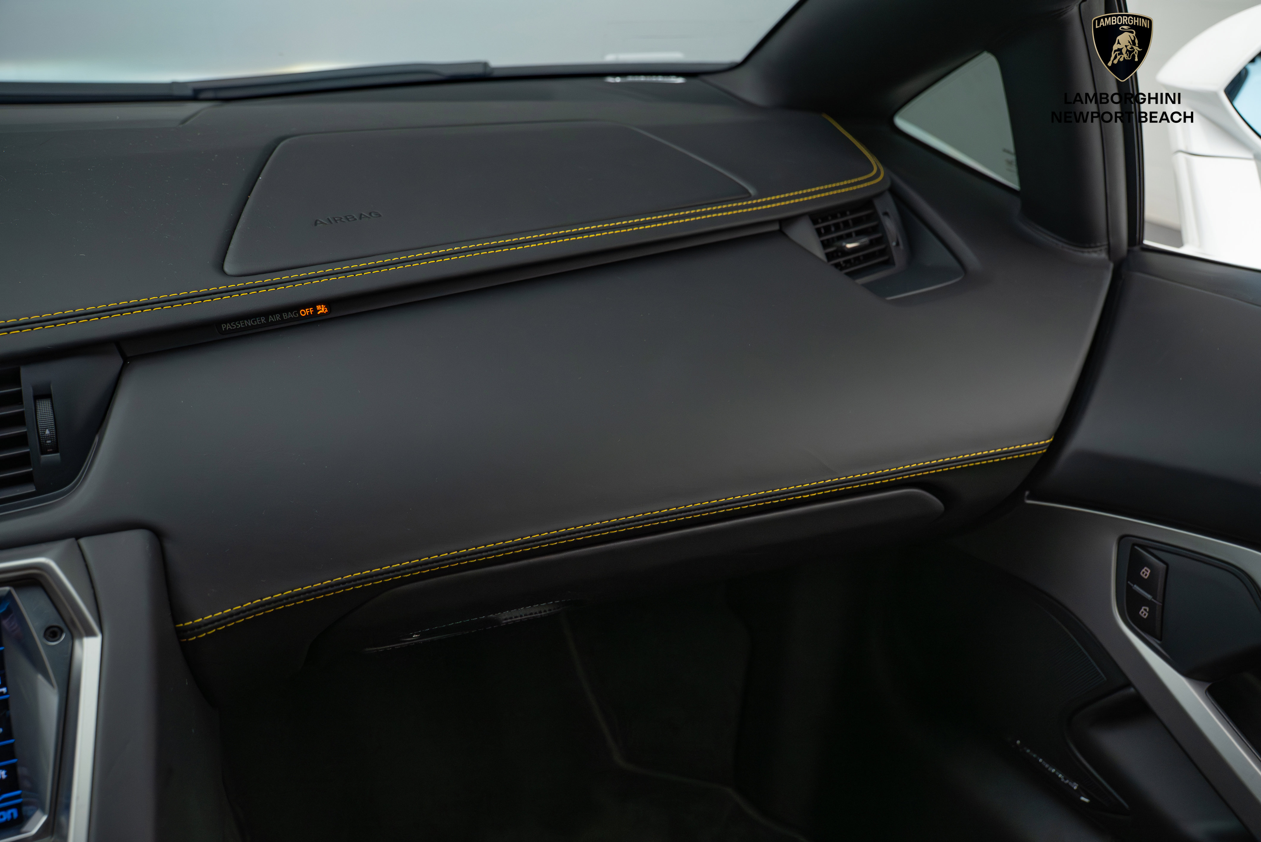 Used 2014 Lamborghini Aventador LP 700-4 image 37