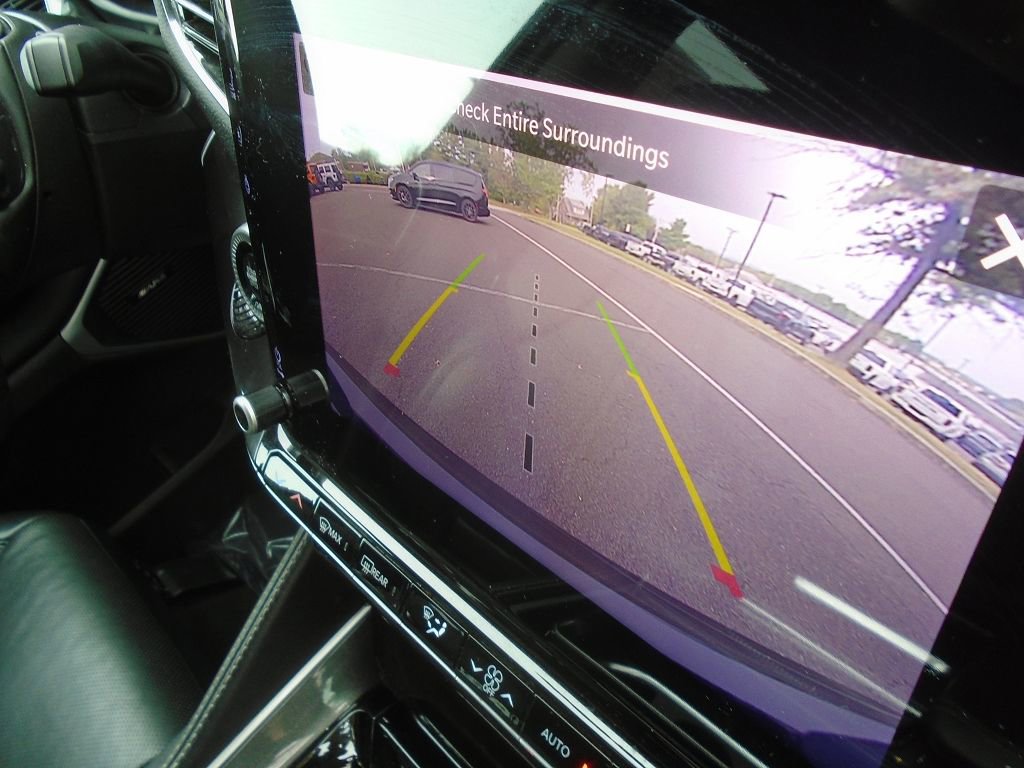 Used 2024 Jeep Wagoneer L Base image 28