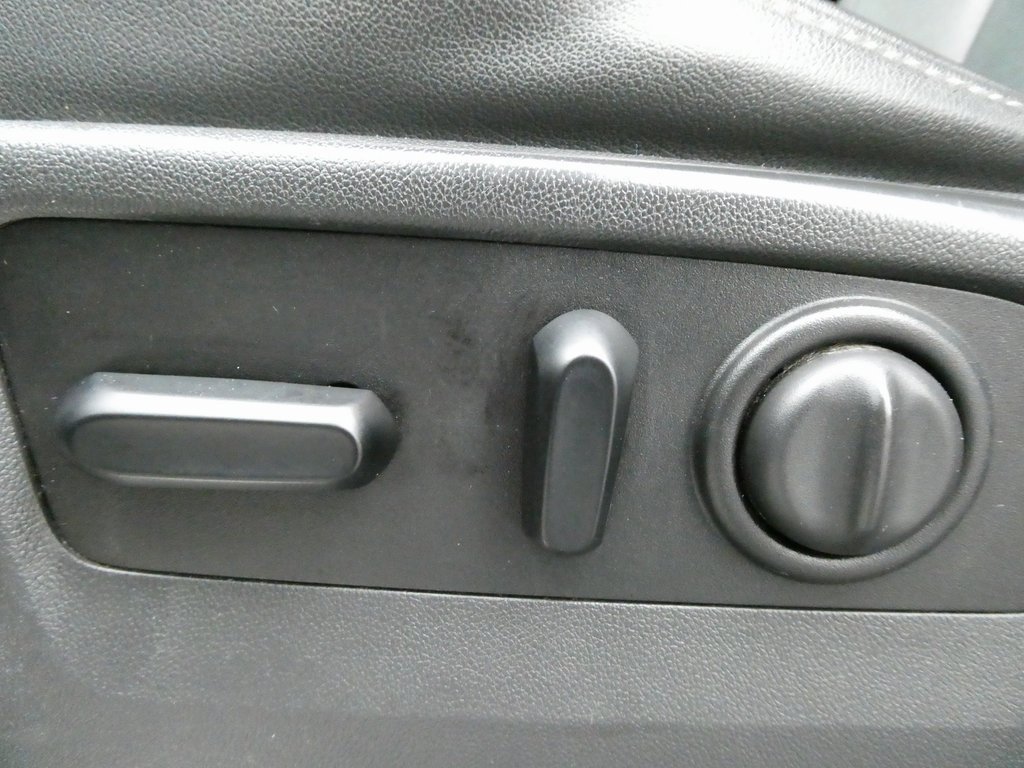 Used 2021 Chevrolet Silverado 3500 LTZ image 22