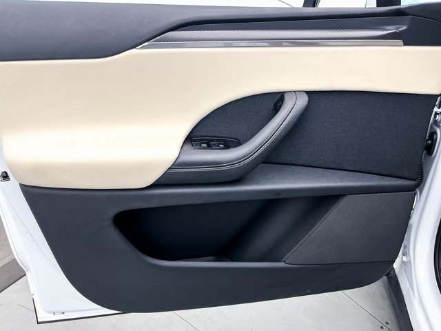 Used 2022 Tesla Model X Plaid image 20