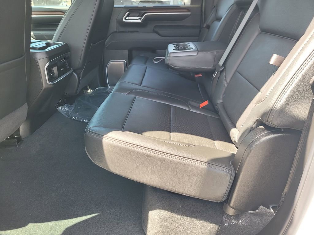 New 2026 GMC Sierra 3500 Denali w/ Denali Reserve Package AWD/4WD image 8