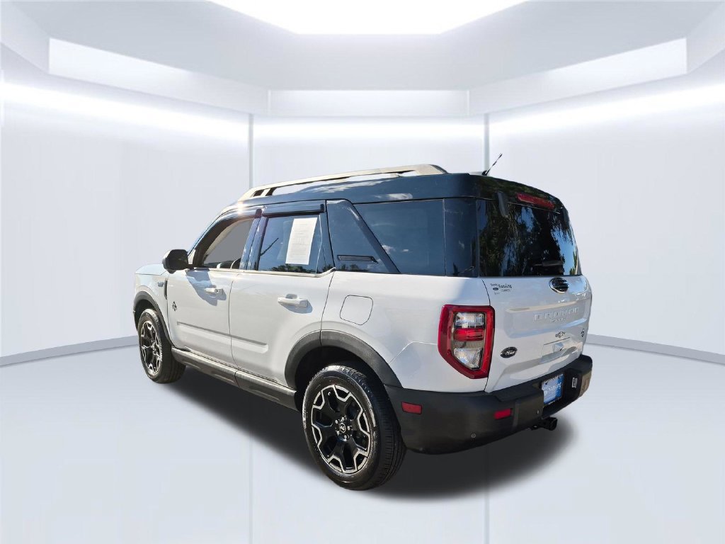 Used 2025 Ford Bronco Sport Outer Banks w/ Outer Banks Tech Package+ AWD/4WD image 3