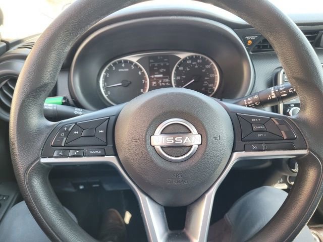 Used 2022 Nissan Kicks S FWD image 18