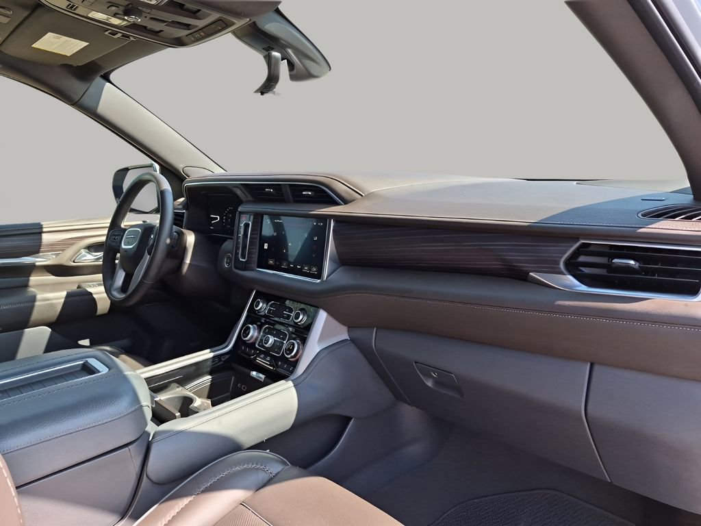 Used 2022 GMC Yukon Denali w/ Denali Ultimate Package image 14