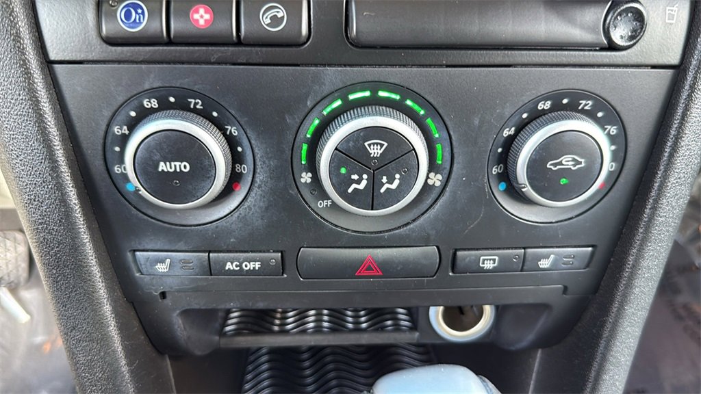 Used 2008 Saab 9-3 2.0T w/ Cold Weather Package image 26