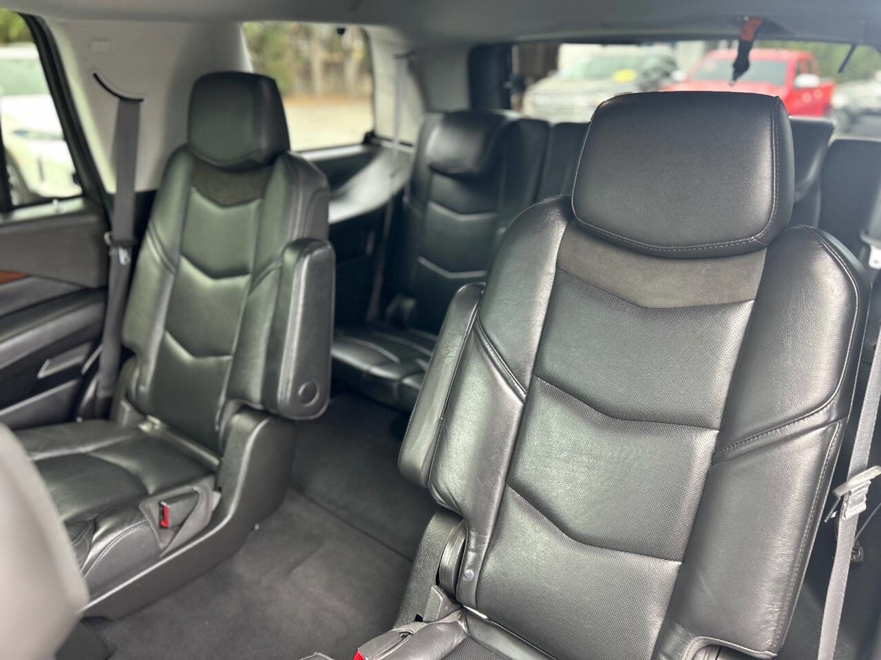 Used 2019 Cadillac Escalade Premium Luxury image 20