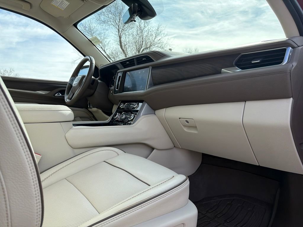 Used 2021 GMC Yukon Denali w/ Advanced Technology Package image 36