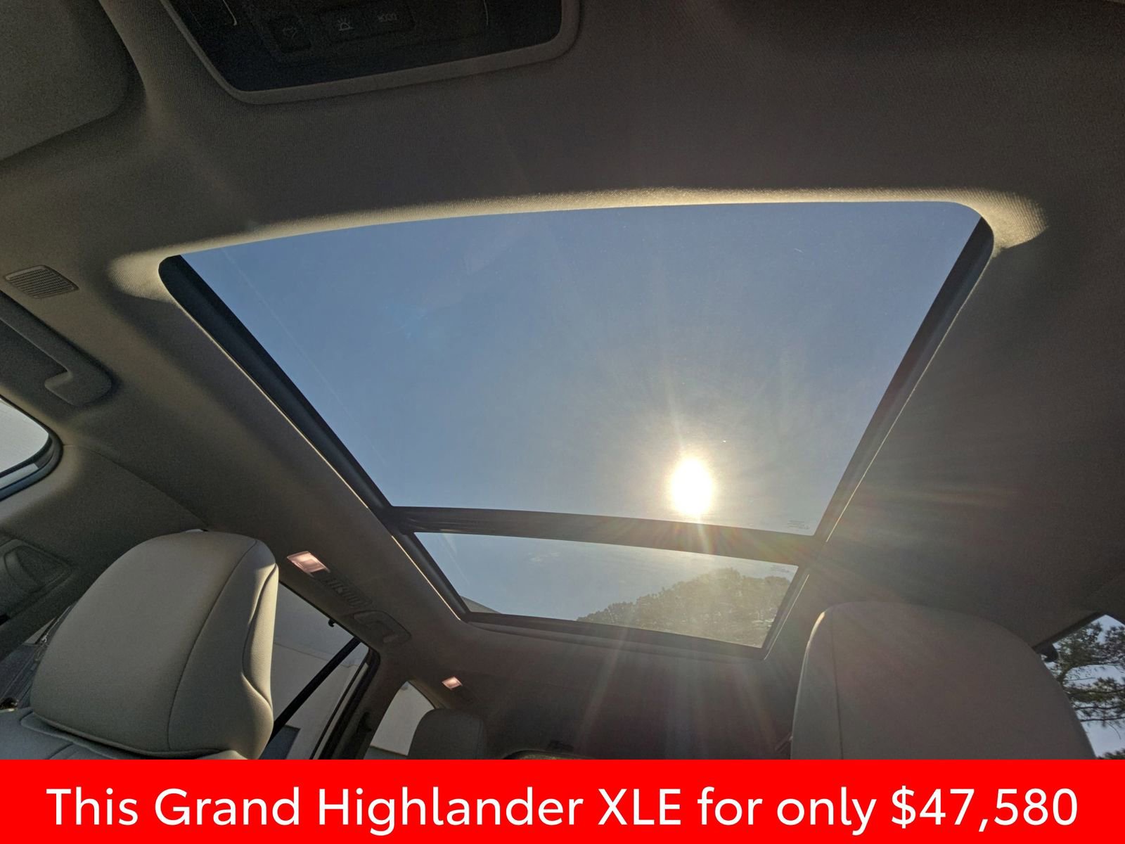 Used 2025 Toyota Grand Highlander AWD image 40