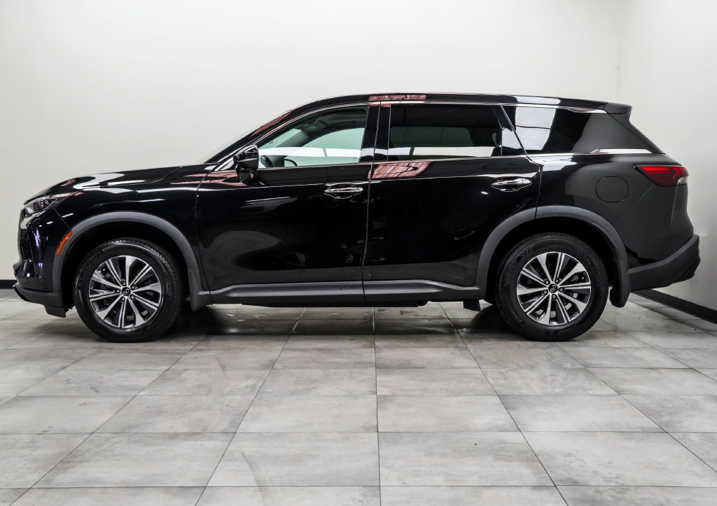 Used 2023 INFINITI QX60 Pure FWD image 8