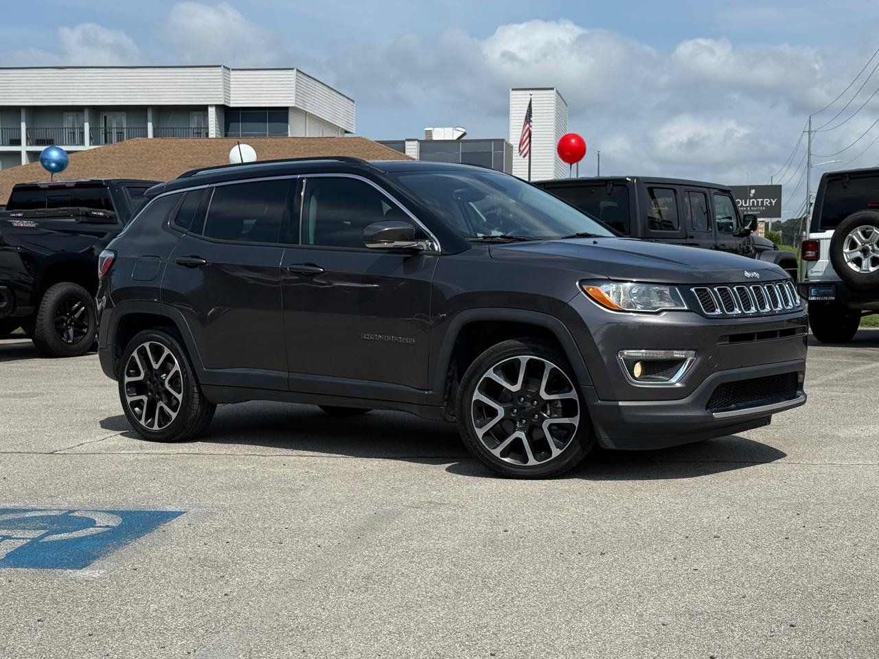 Used 2018 Jeep Compass Limited w/ Navigation Group