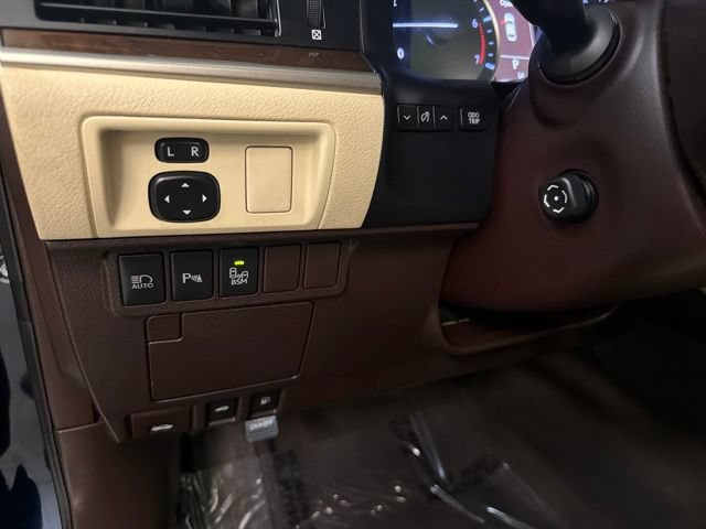 Used 2018 Lexus ES 350 w/ Luxury Package w/Wood Trim FWD image 35