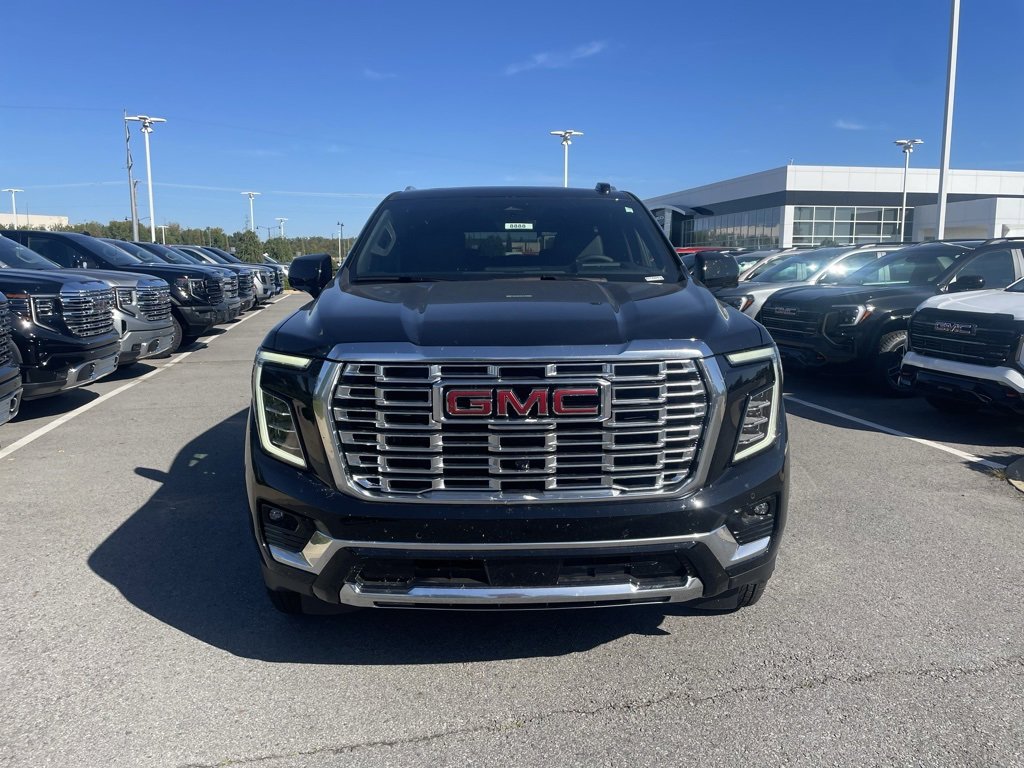 New 2026 GMC Yukon Denali w/ Advanced Technology Package image 2