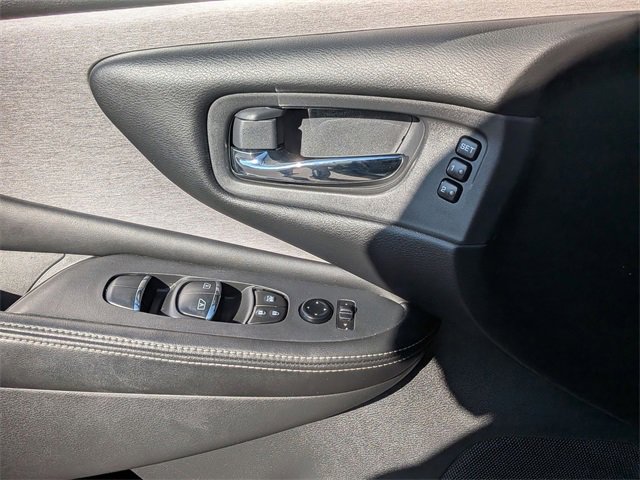 Used 2023 Nissan Murano SL image 13