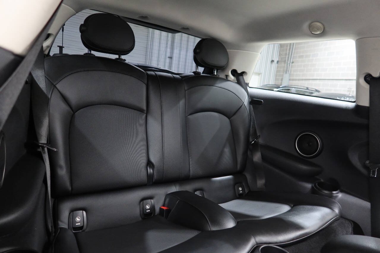 Used 2015 MINI Cooper S FWD image 14