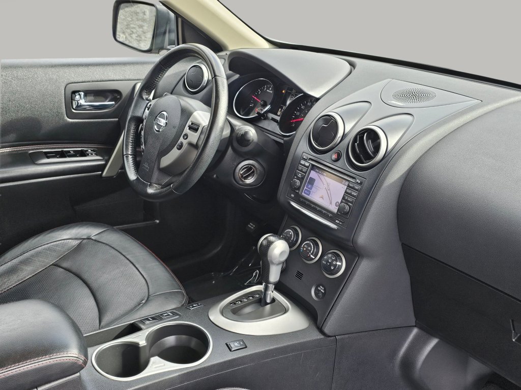 Used 2012 Nissan Rogue SL image 26