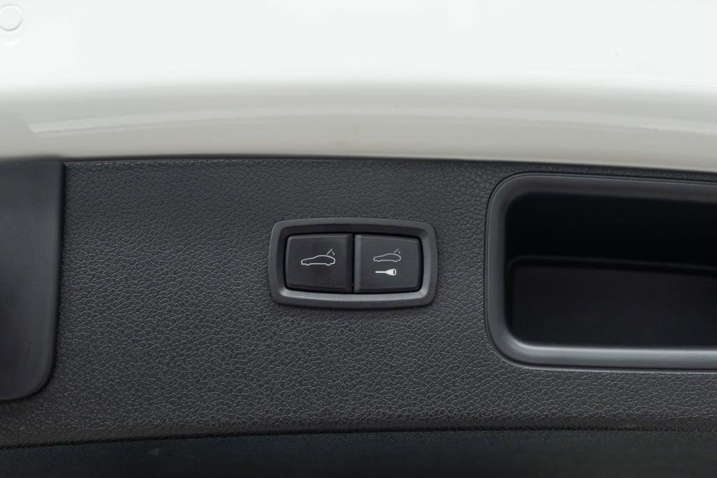 Used 2023 Porsche Macan image 29