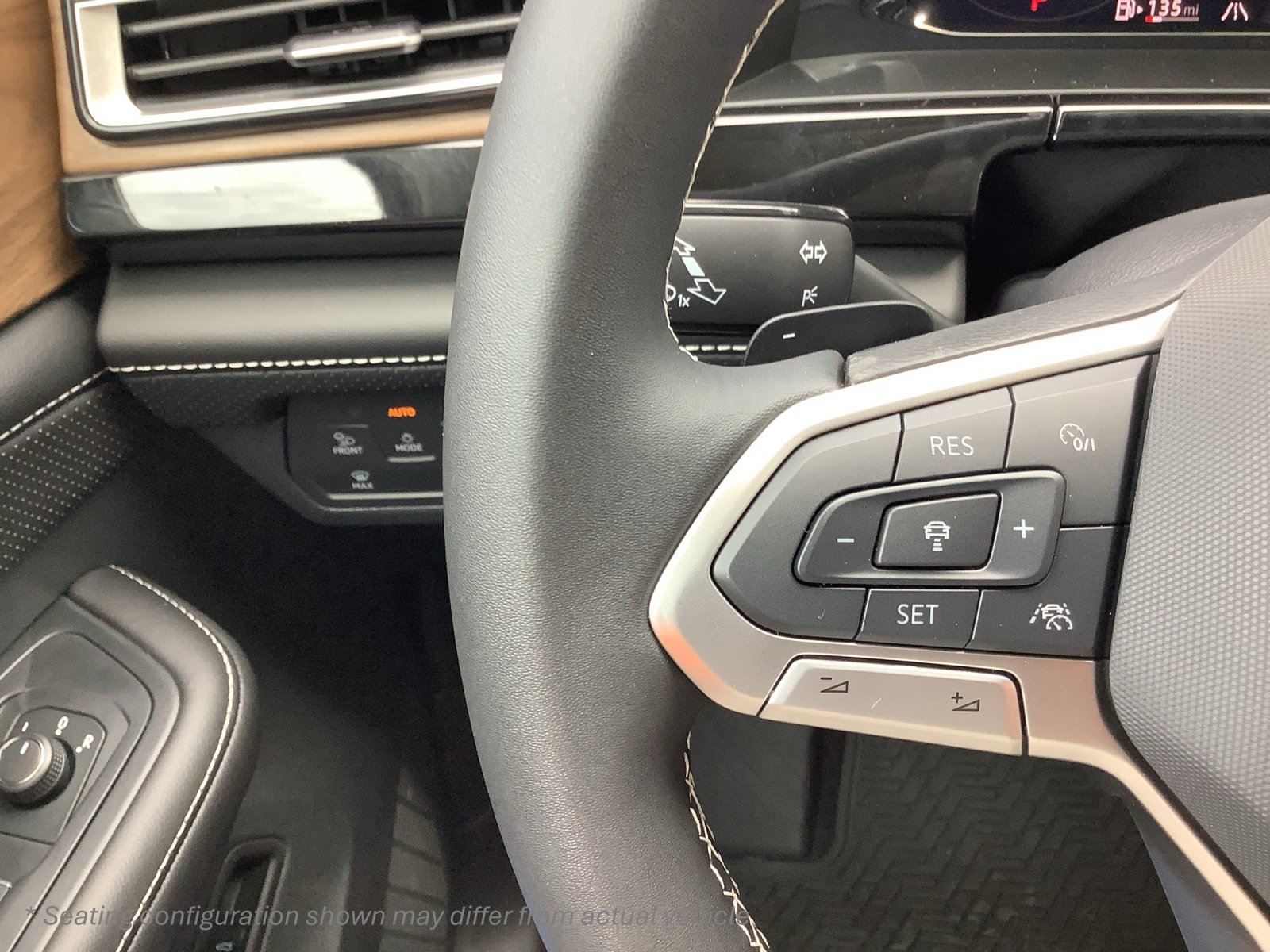 New 2026 Volkswagen Atlas SE FWD image 27