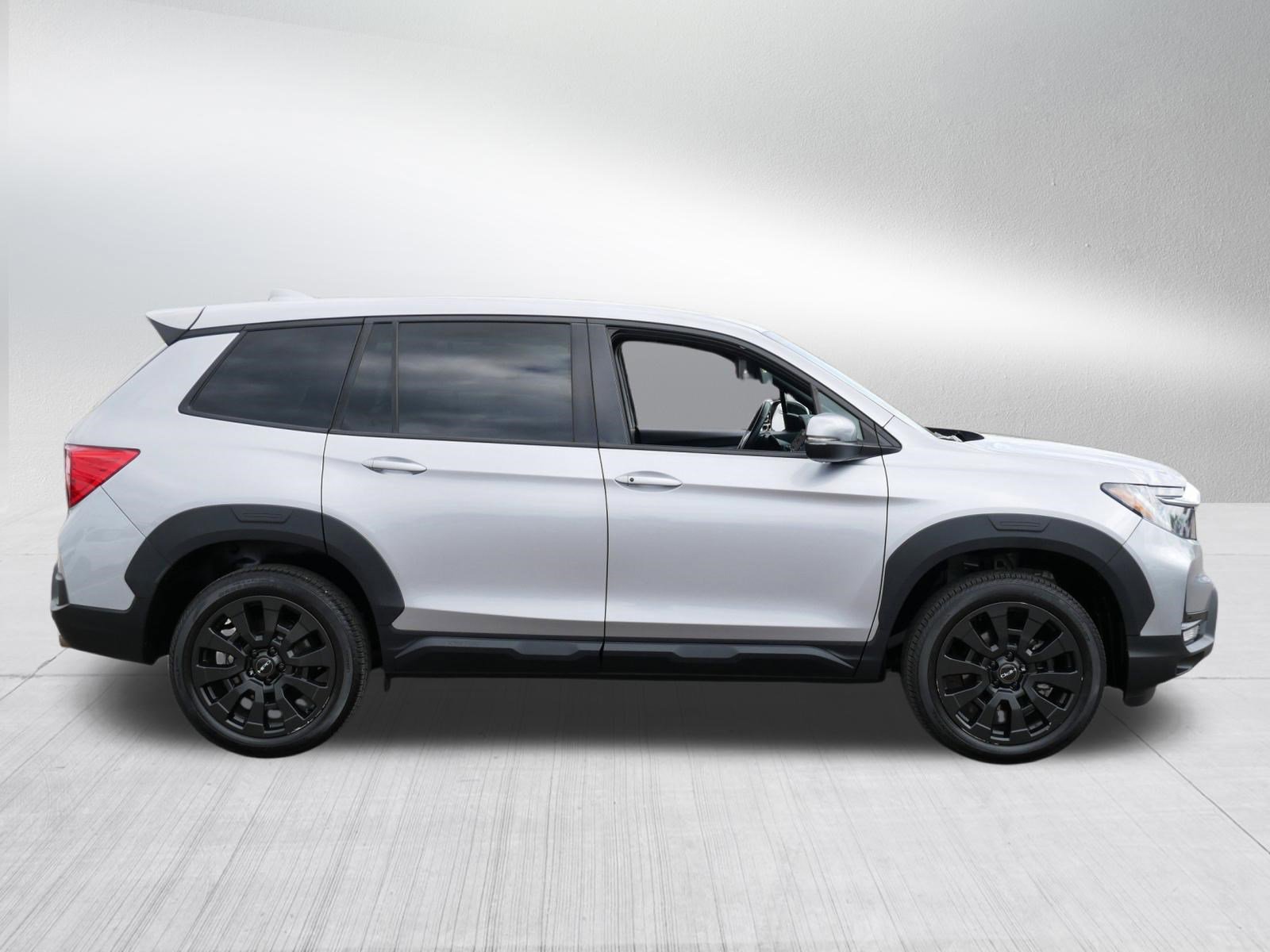 Used 2023 Honda Passport EX-L image 8