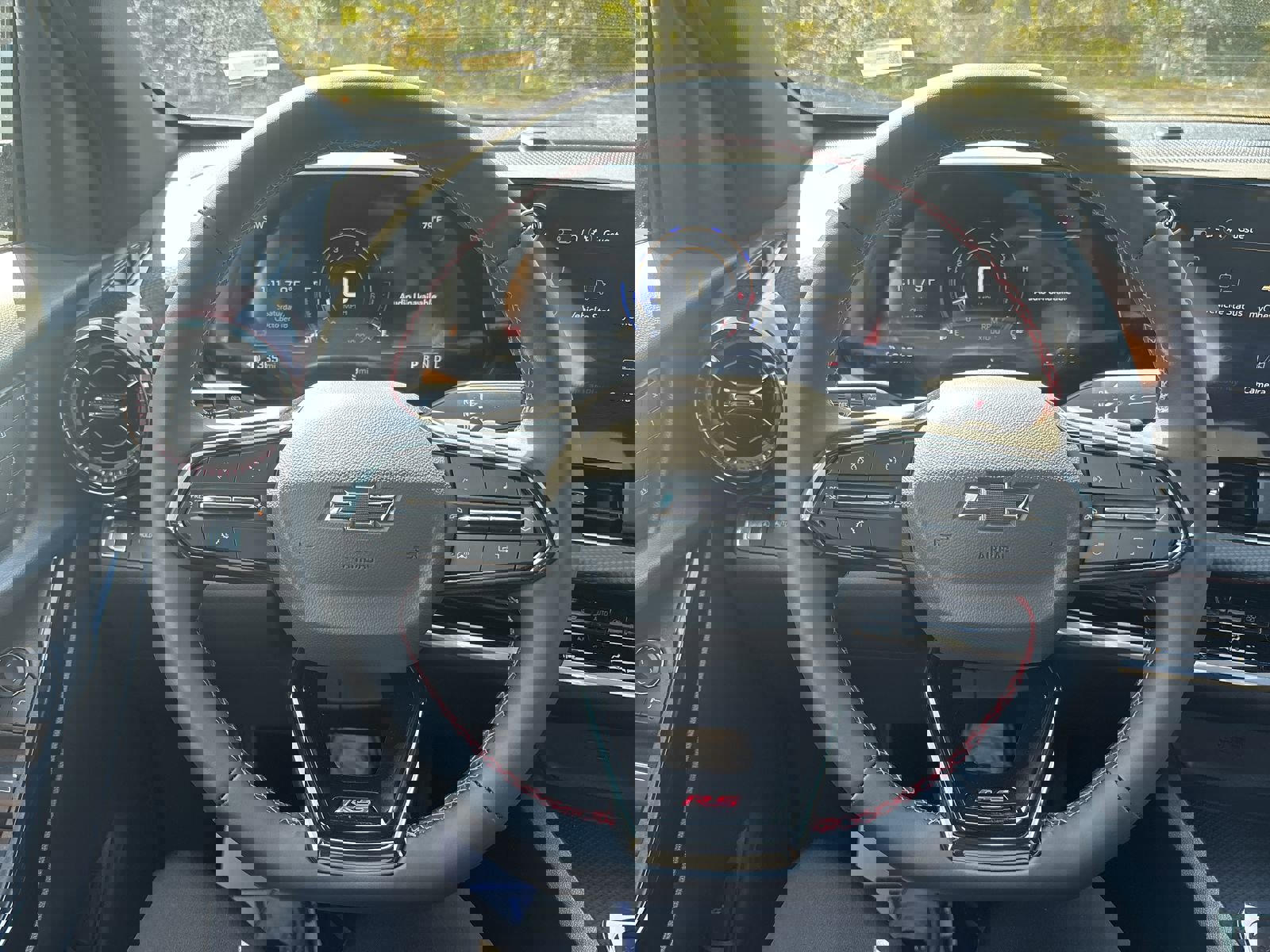 New 2026 Chevrolet Equinox RS w/ Convenience Package III image 17