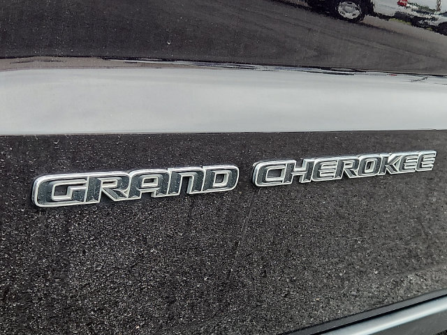 Used 2019 Jeep Grand Cherokee Limited w/ Trailer Tow Group IV AWD/4WD image 33