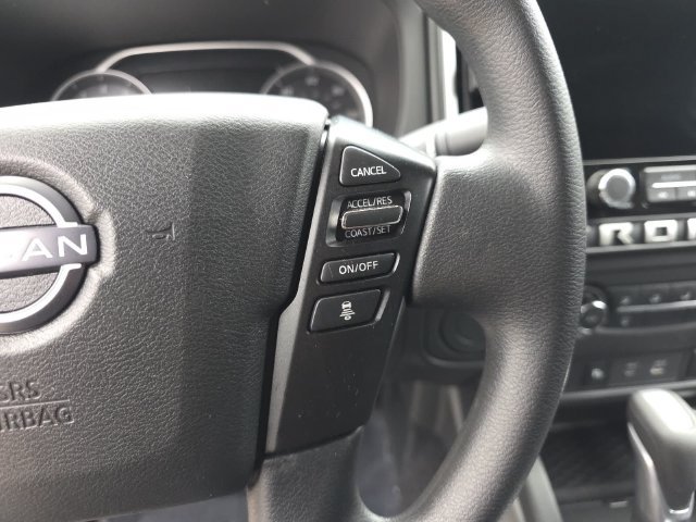 Used 2025 Nissan Frontier SV RWD image 18