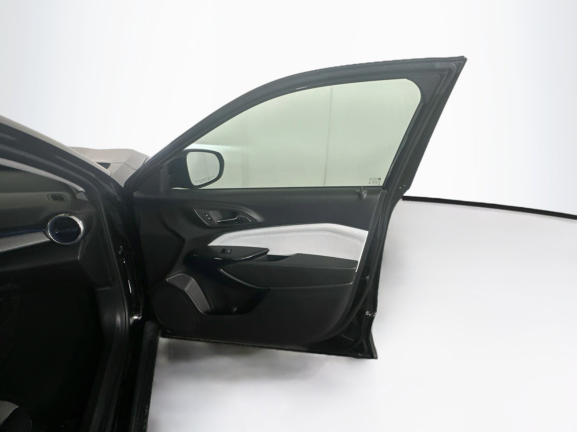 Used 2026 Chevrolet Trax LT FWD image 29
