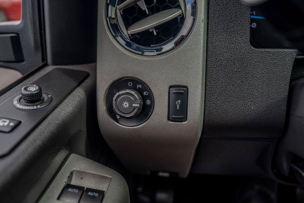 Used 2016 Ford F250 Lariat AWD/4WD image 30