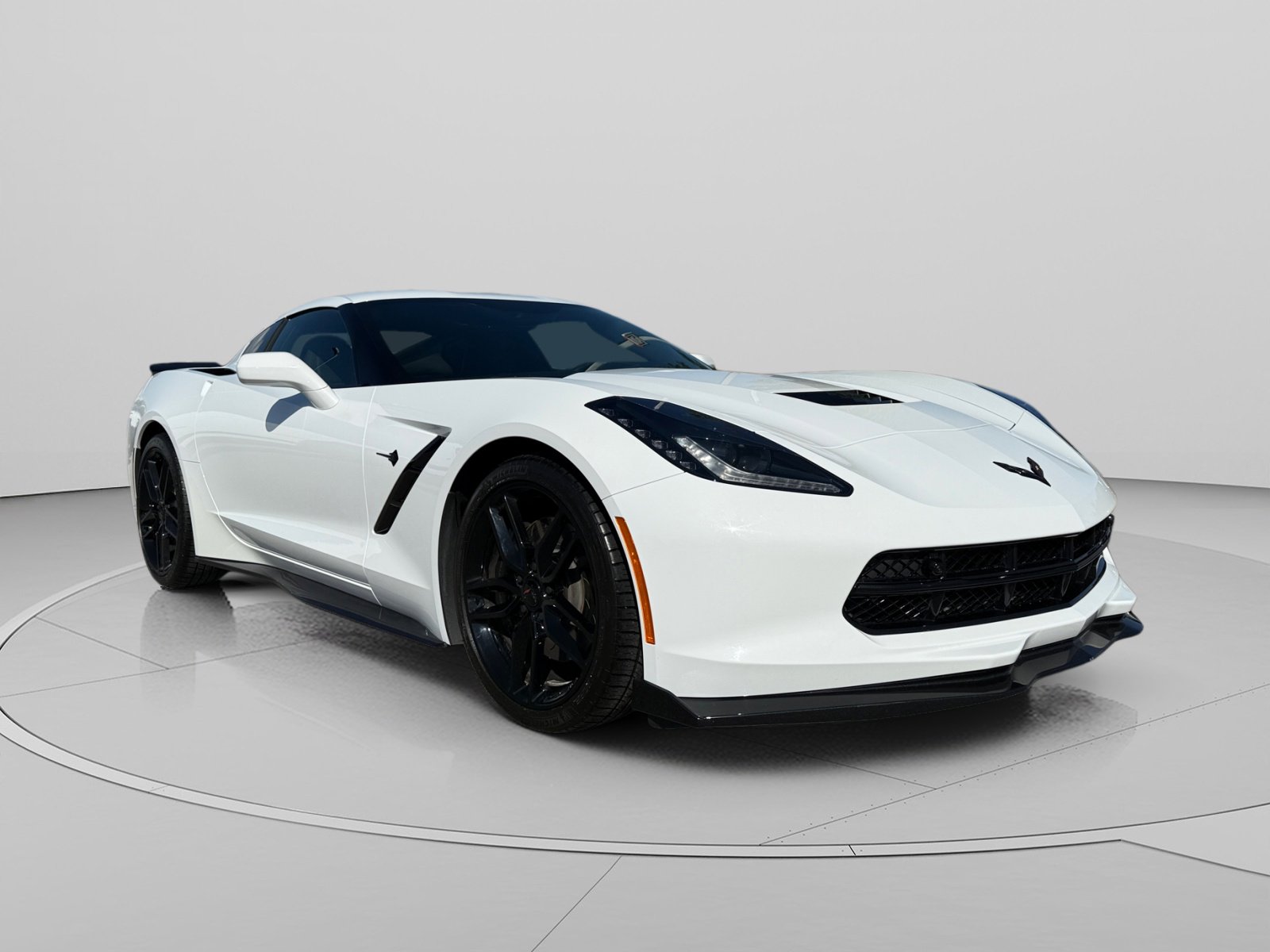 Used 2019 Chevrolet Corvette Stingray Coupe RWD image 7