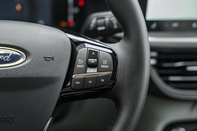 New 2026 Ford Escape SE FWD image 33