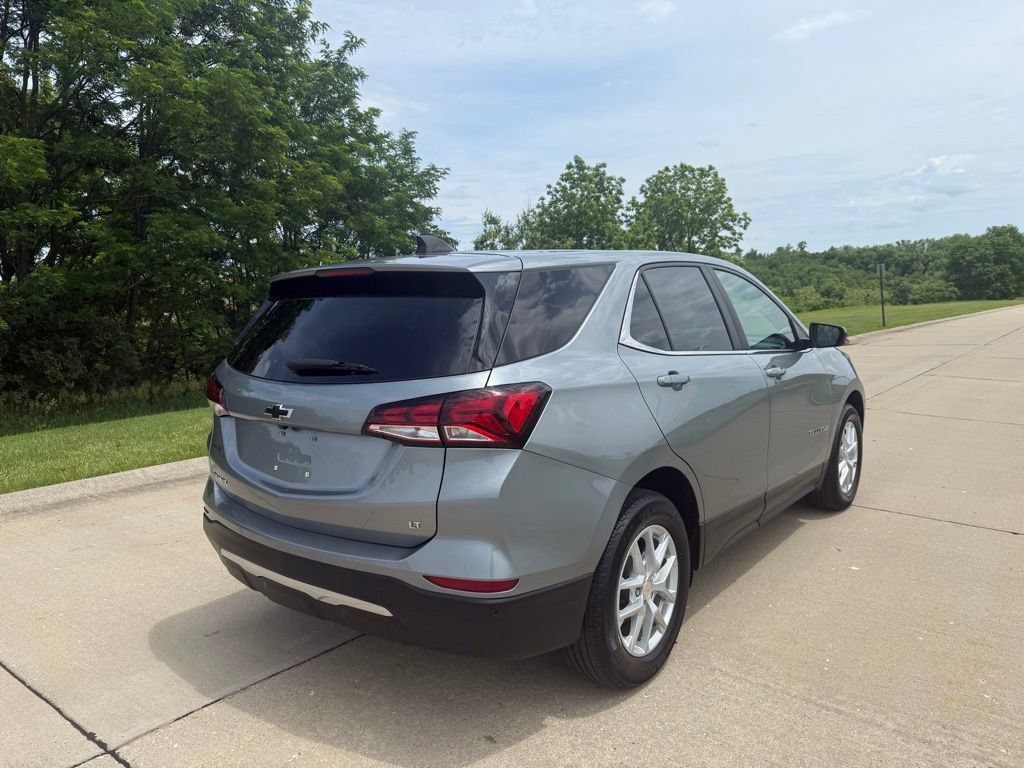 Used 2023 Chevrolet Equinox LT FWD image 3