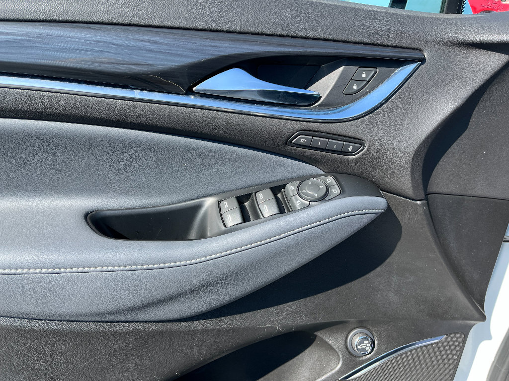 Used 2024 Buick Enclave Premium FWD image 37