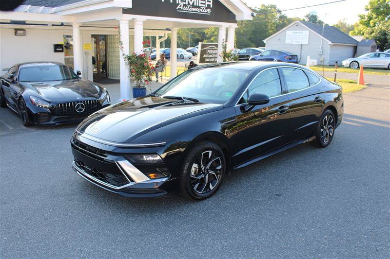 Used 2025 Hyundai Sonata SEL FWD image 4