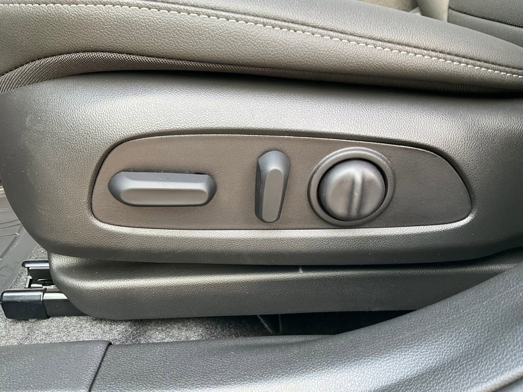 New 2026 Chevrolet Trax ACTIV w/ Driver Confidence Package FWD image 17