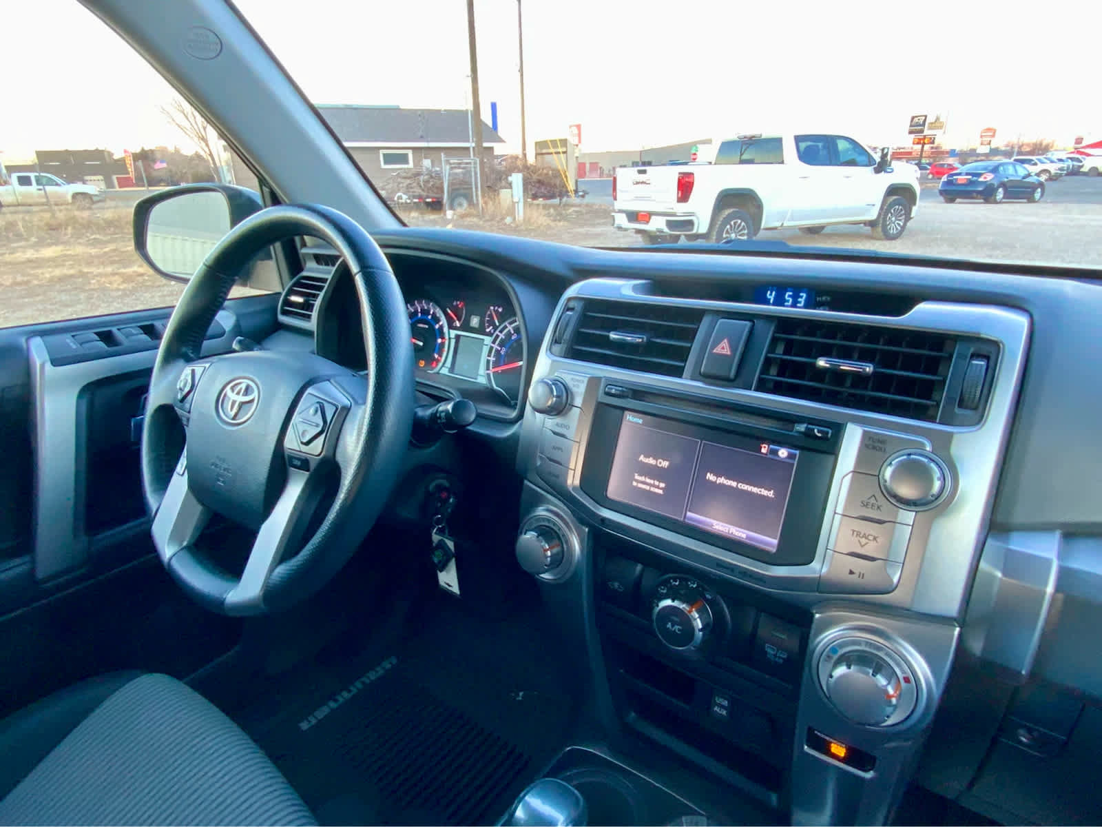 Used 2018 Toyota 4Runner SR5 image 42