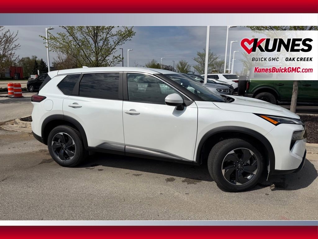 Used 2025 Nissan Rogue SV AWD/4WD image 6