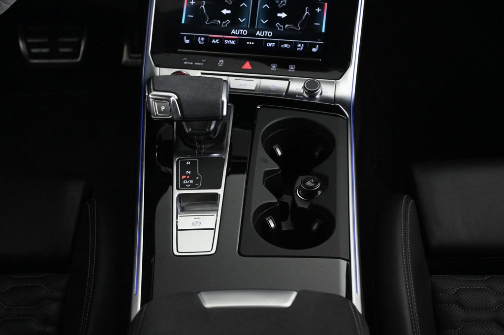 Used 2024 Audi RS 6 performance w/ Matte Carbon Package image 14