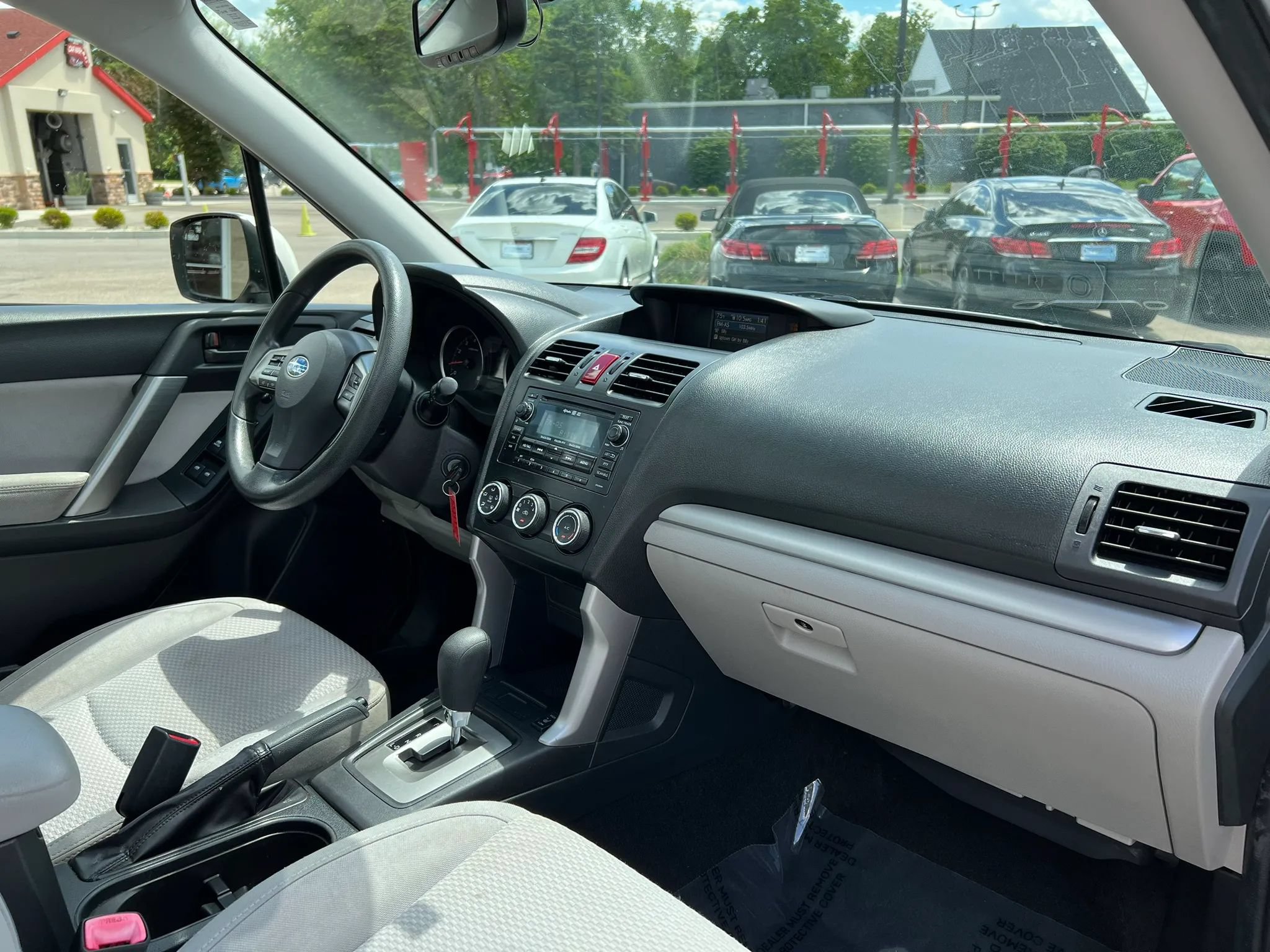 Used 2015 Subaru Forester 2.5i Premium w/ All-Weather Package AWD/4WD image 19
