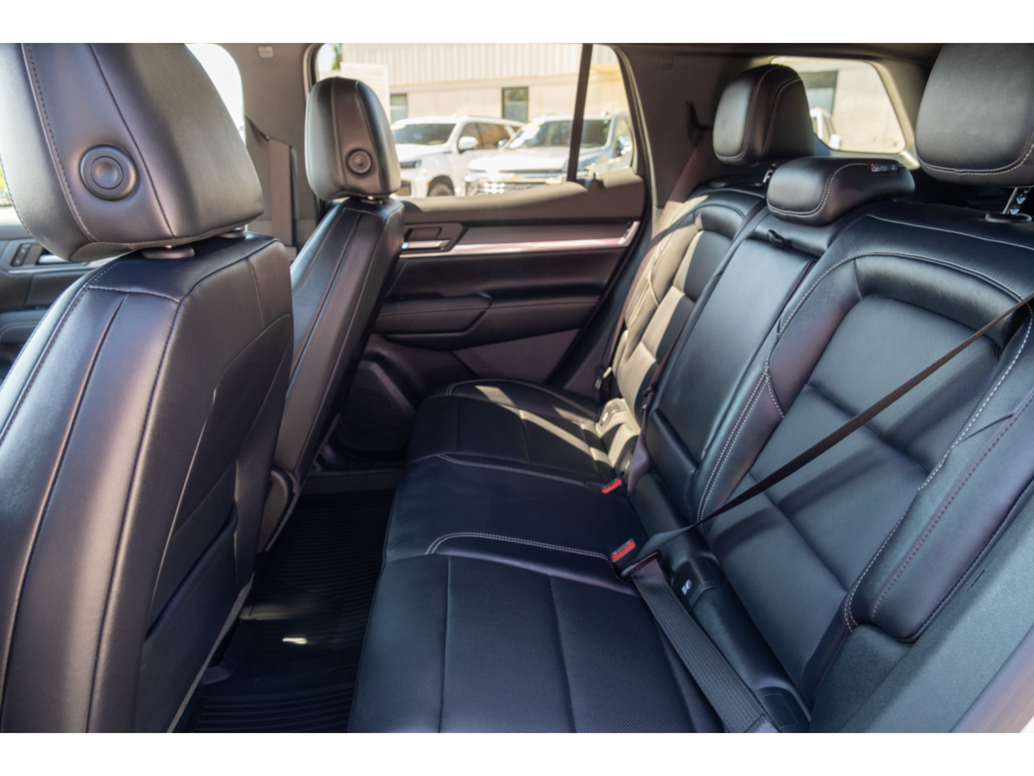 New 2027 GMC Terrain Elevation w/ Elevation Premium Package FWD image 13