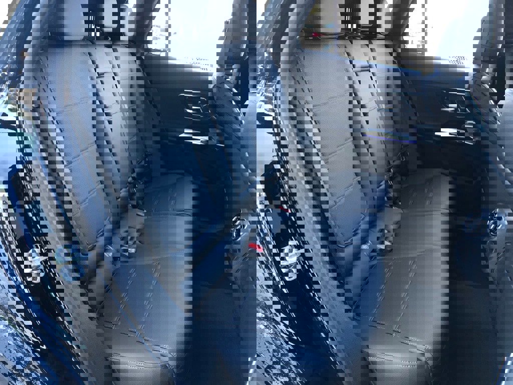 New 2026 Mercedes-Benz GLC 300 4MATIC image 36