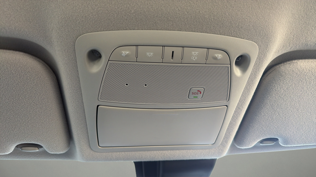 Certified 2025 Nissan Leaf SV Plus FWD image 27
